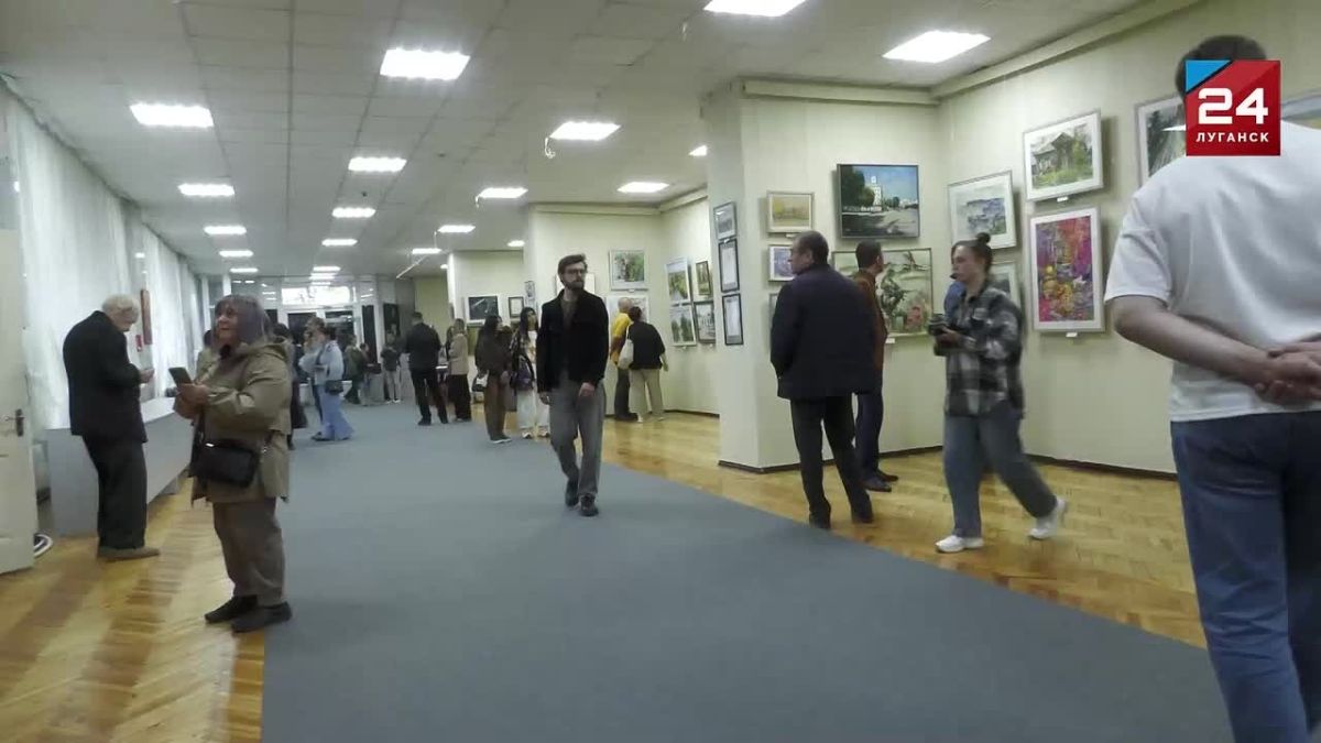 Красота родного края: художественная выставка «Осенний вернисаж» открылась в Луганске