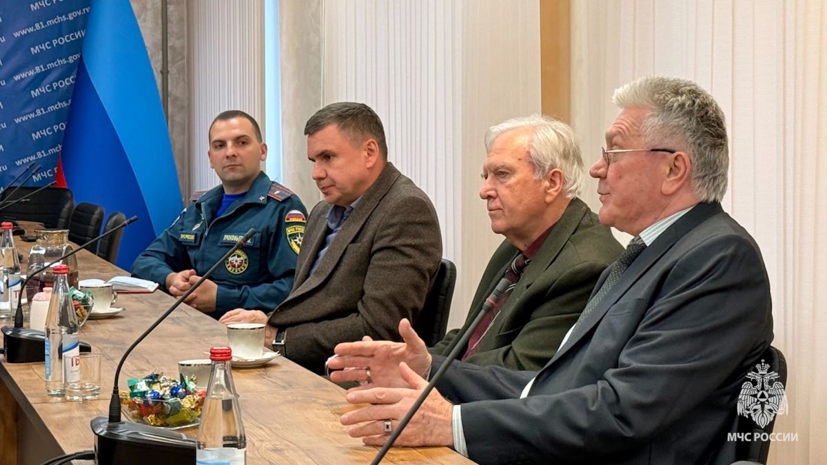 О традициях службы и братстве пожарной охраны в Главном управлении МЧС России по ЛНР