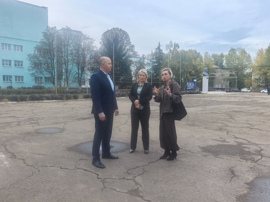 В ходе рабочего выезда вместе с заместителем Сергеем Тищенко мы продолжили работу в Суходольске