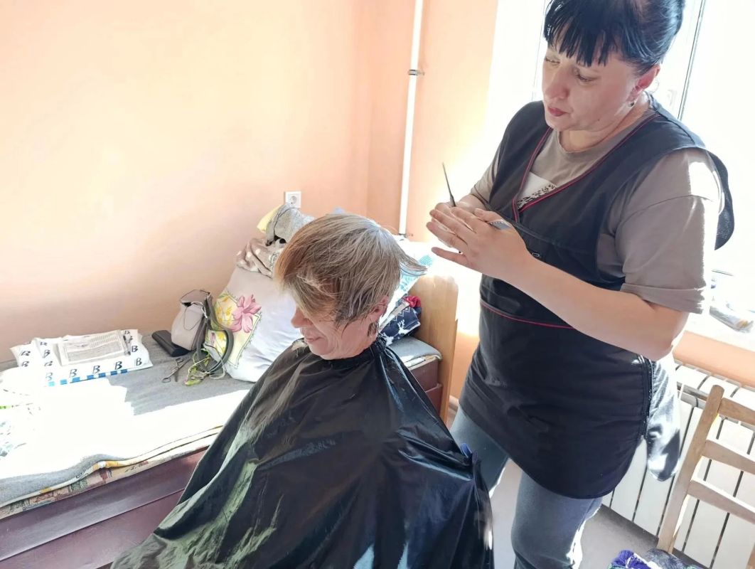 Даже в непростых жизненных обстоятельствах важно сохранять чувство собственного достоинства и привычный облик