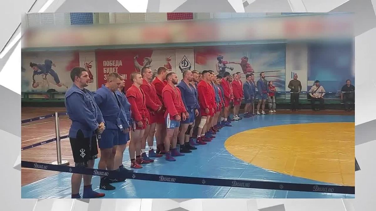 Сотрудник ОМВД России «Антрацитовский» Владимир Высочин стал призером в соревнованиях Региональной организации Общества «Динамо» ЛНР по боевому самбо среди коллективов физической культуры 1 группы