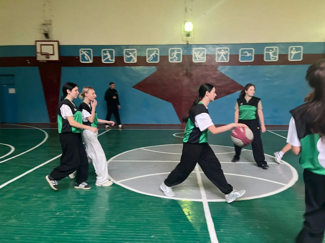 Андрей Рубанцов: Спорт объединяет: в Ровеньках прошла товарищеская встреча по баскетболу