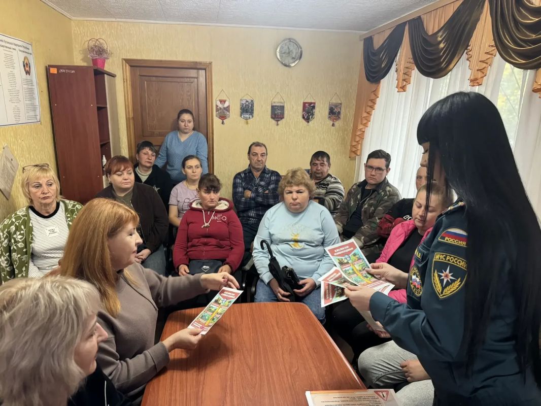 В пгт Кленовый прошла встреча с жителями поселка