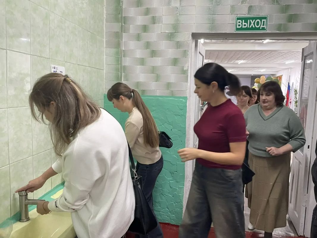 «Завтрак с родителями» в Ровеньковской школе №9 — диалог, доверие и забота о питании детей