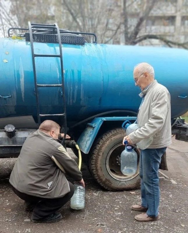 МБУ «Благоустройство» осуществляет подвоз технической воды населению города по микрорайонам
