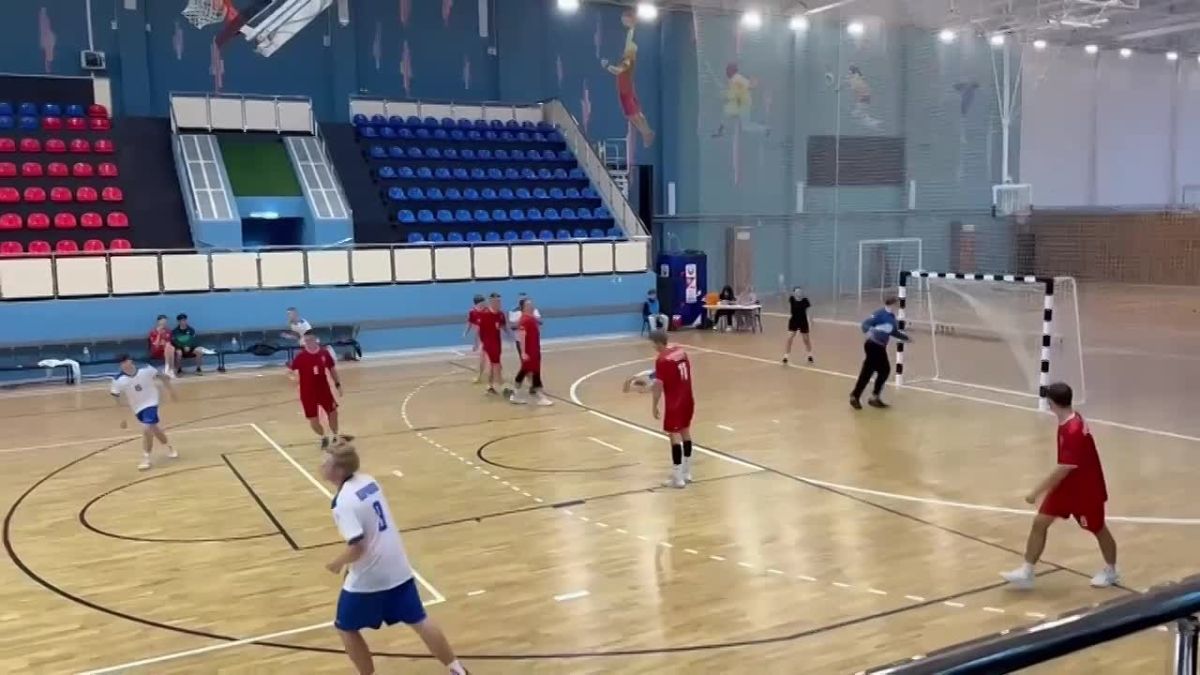 Гандболисты ЛНР триумфально стартовали в чемпионате России
