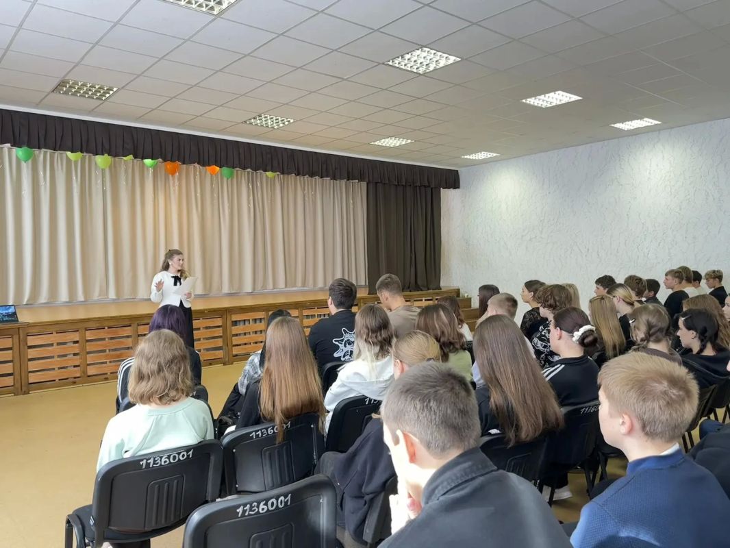 В ГБОУ ЛНР «Новосветловский учебно-воспитательный комплекс» и ГБОУ ЛНР «Молодогвардейская средняя школа №10 имени Героя Советского Союза Л.Г. Шевцовой» прошли профилактические мероприятия, направленные на повышение правовой...