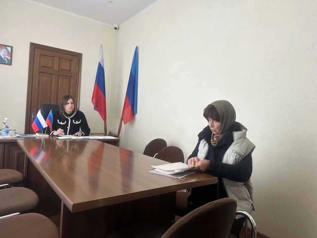 Заместитель Главы Администрации Луганска Алёна Игоревна Еськова провела личный прием граждан