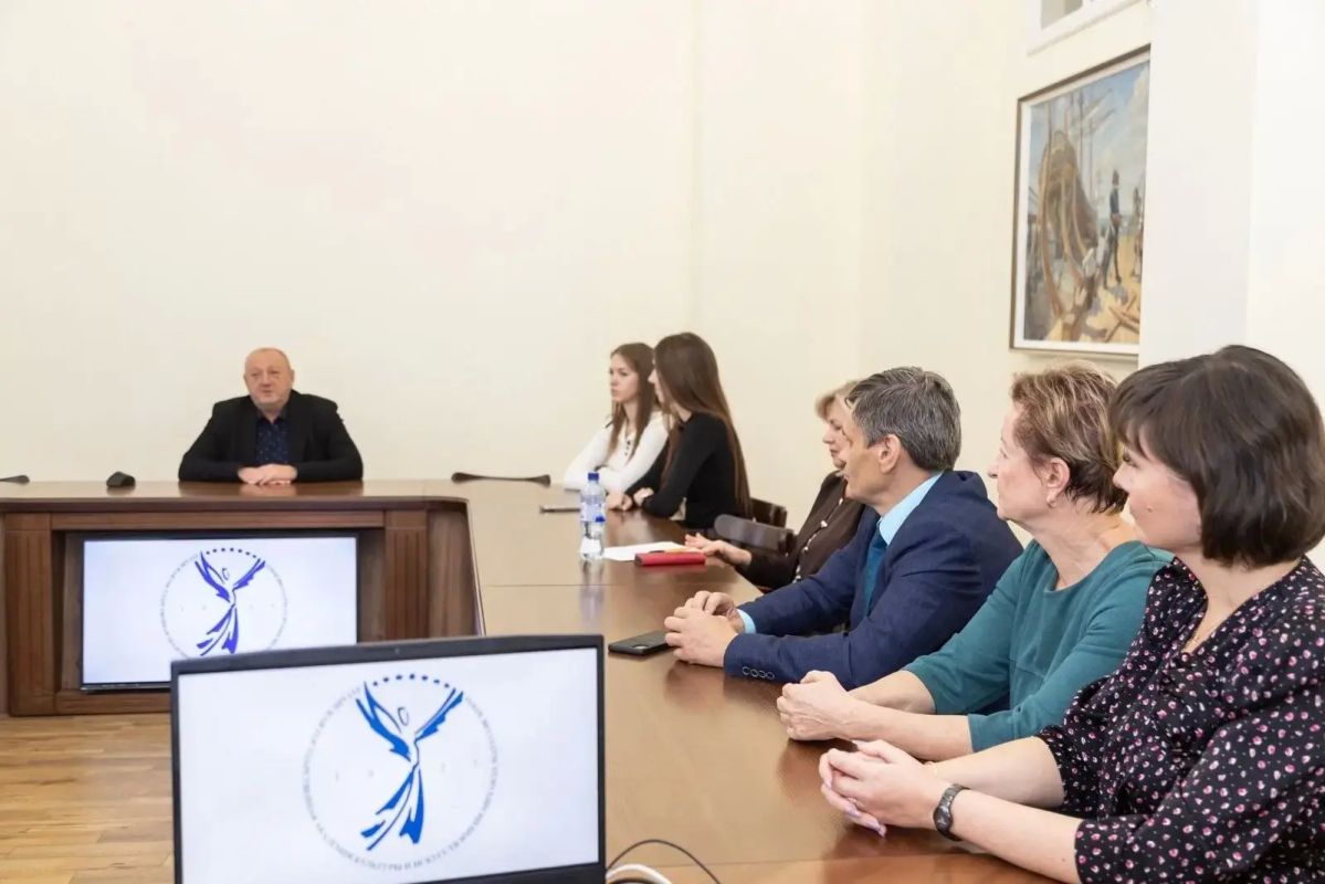 В Академии Матусовского презентовали проекты, которые в текущем учебном году будут реализовывать преподаватели и студенты кафедры теории и истории искусств