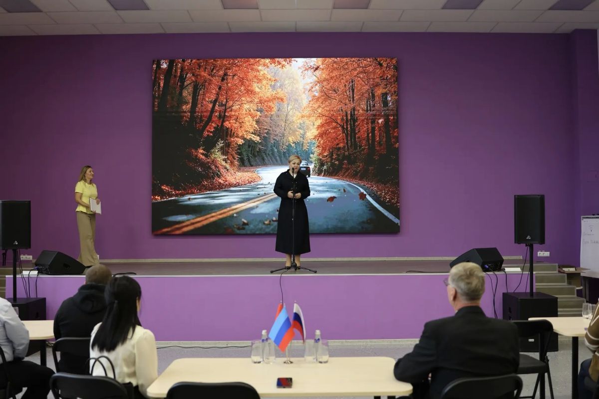 В АЛЧЕВСКЕ ЧЕСТВОВАЛИ РАБОТНИКОВ АВТОМОБИЛЬНОГО ТРАНСПОРТА