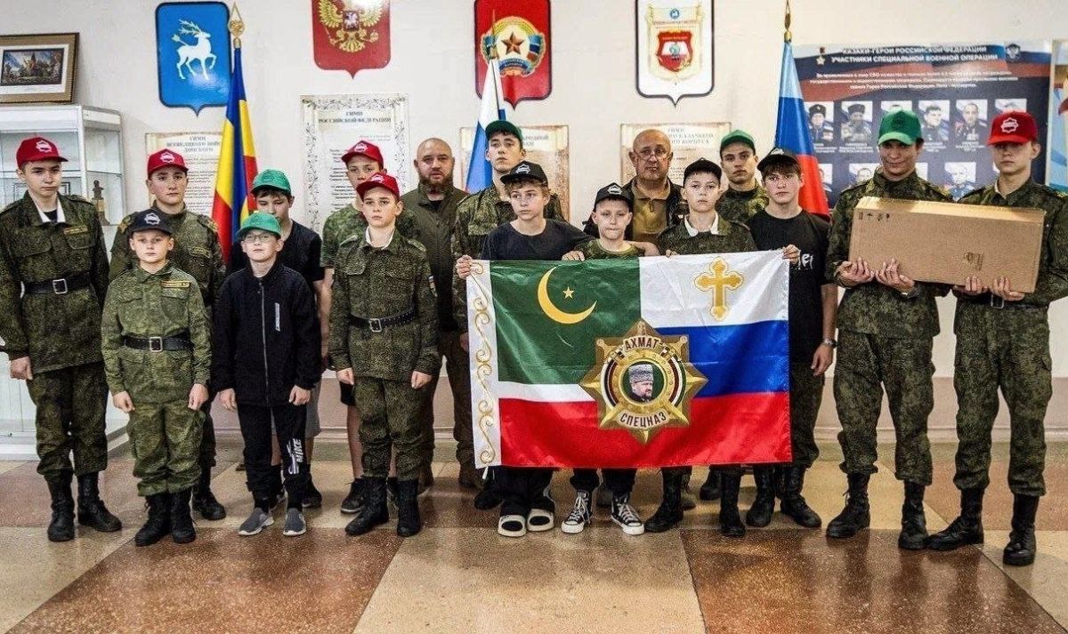 Посетили Алчевский Казачий Кадетский Корпус имени генерала М. И. Платова, где провели проверку знаний и пообщались с молодым поколением - будущими защитниками Отечества
