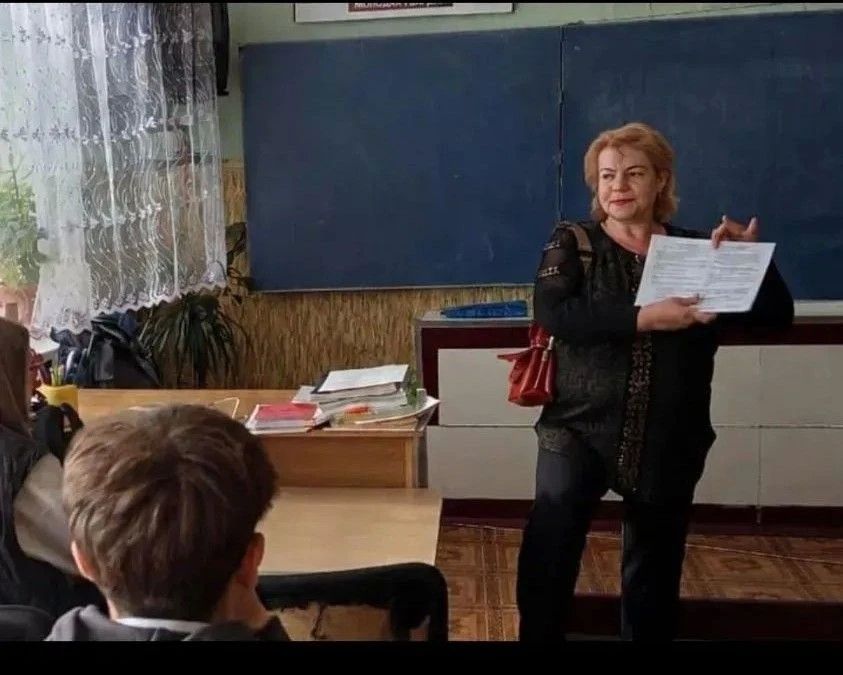 Для привлечения будущих абитуриентов к обучению на железнодорожных специальностях и осведомления их о возможности заключения договоров о целевом обучении, представители подразделений Луганского филиала провели агитационные...