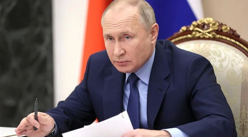 Путин рекомендовал регионам ввести меры поддержки беременных жен бойцов СВО