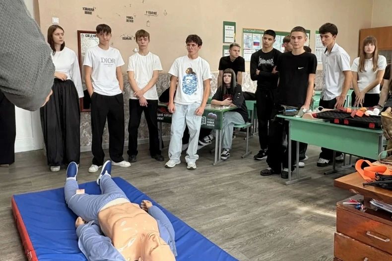 В Ленинской школе прошел мастер-класс по тактической медицине