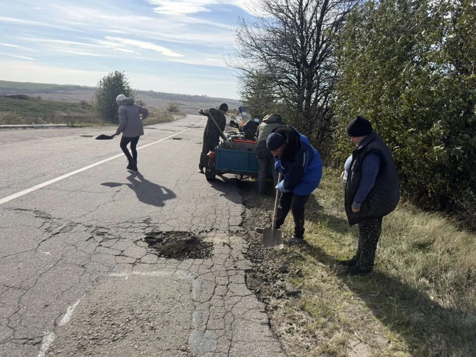 В Центральном прошел субботник