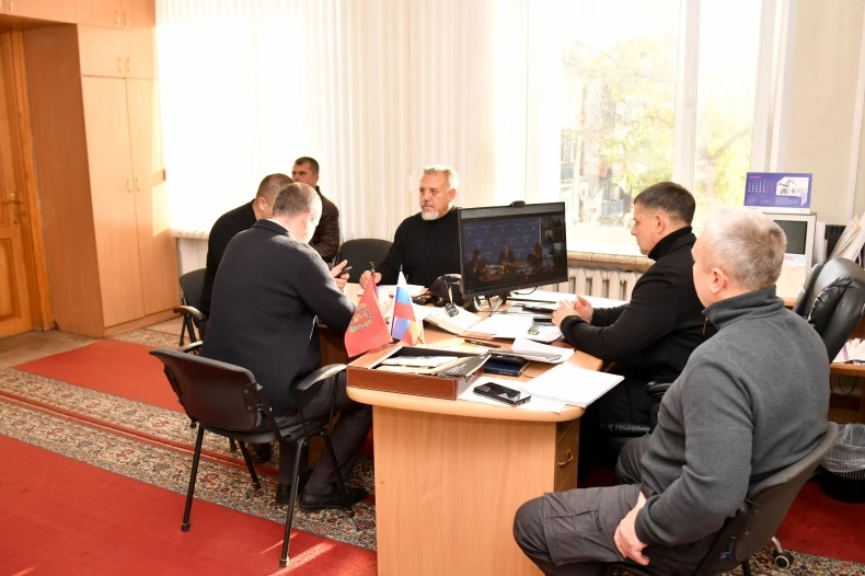 Свердловский округ сверил планы по восстановлению инфраструктуры на республиканском уровне