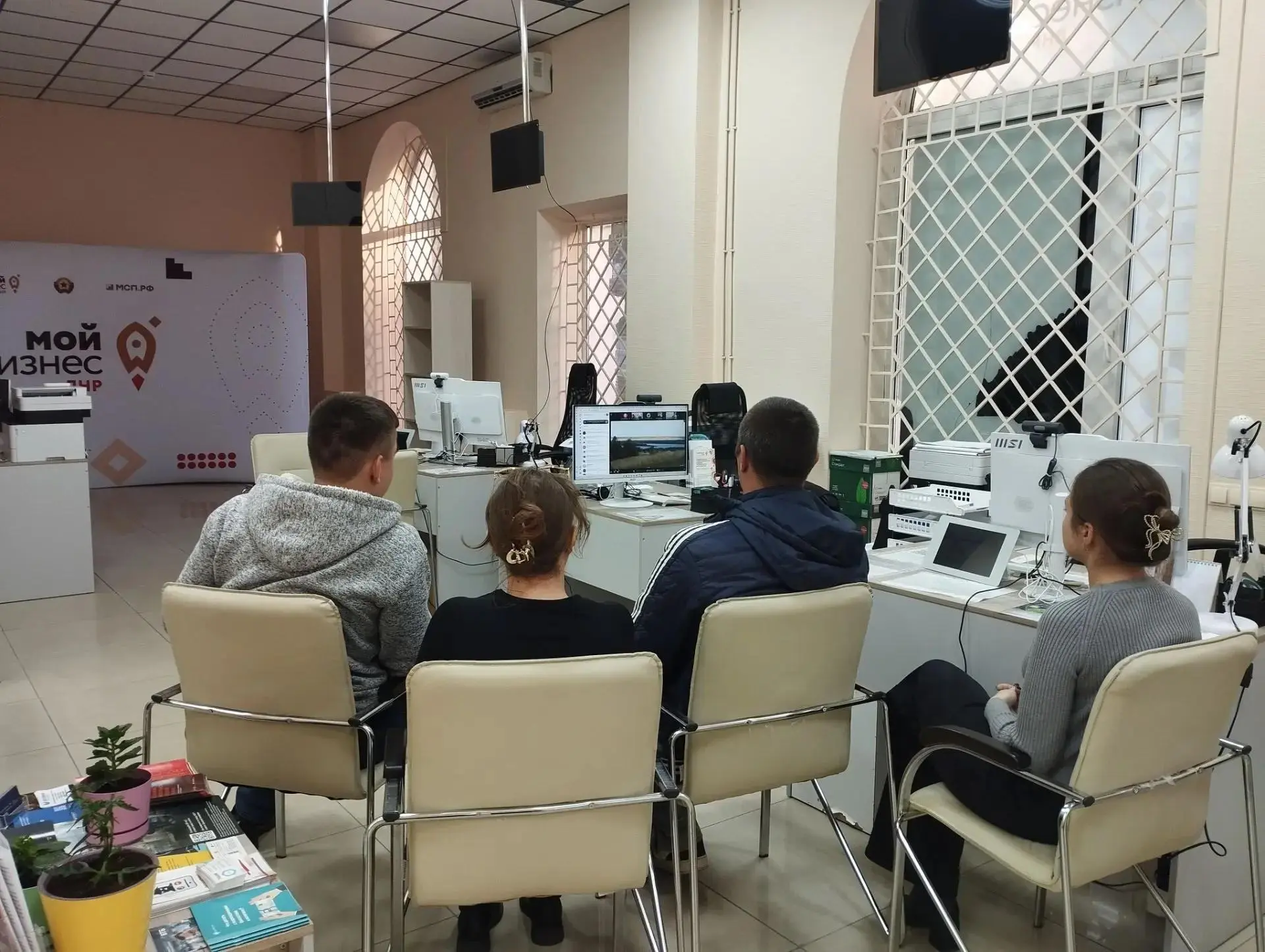 Ветераны Коми поделились опытом предпринимательства с товарищами из ЛНР