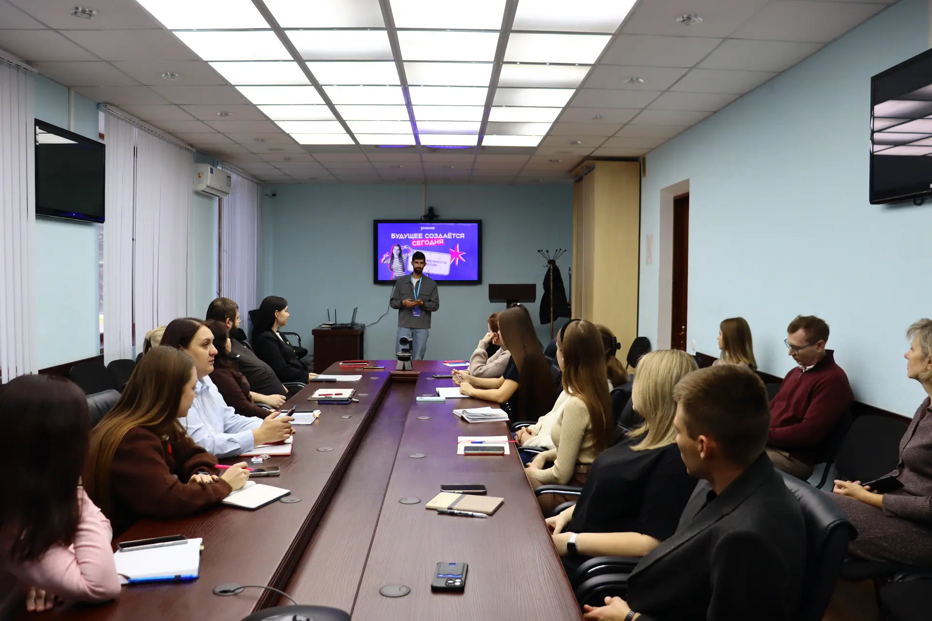 В Антраците состоялась встреча с лектором Российского общества «Знание»
